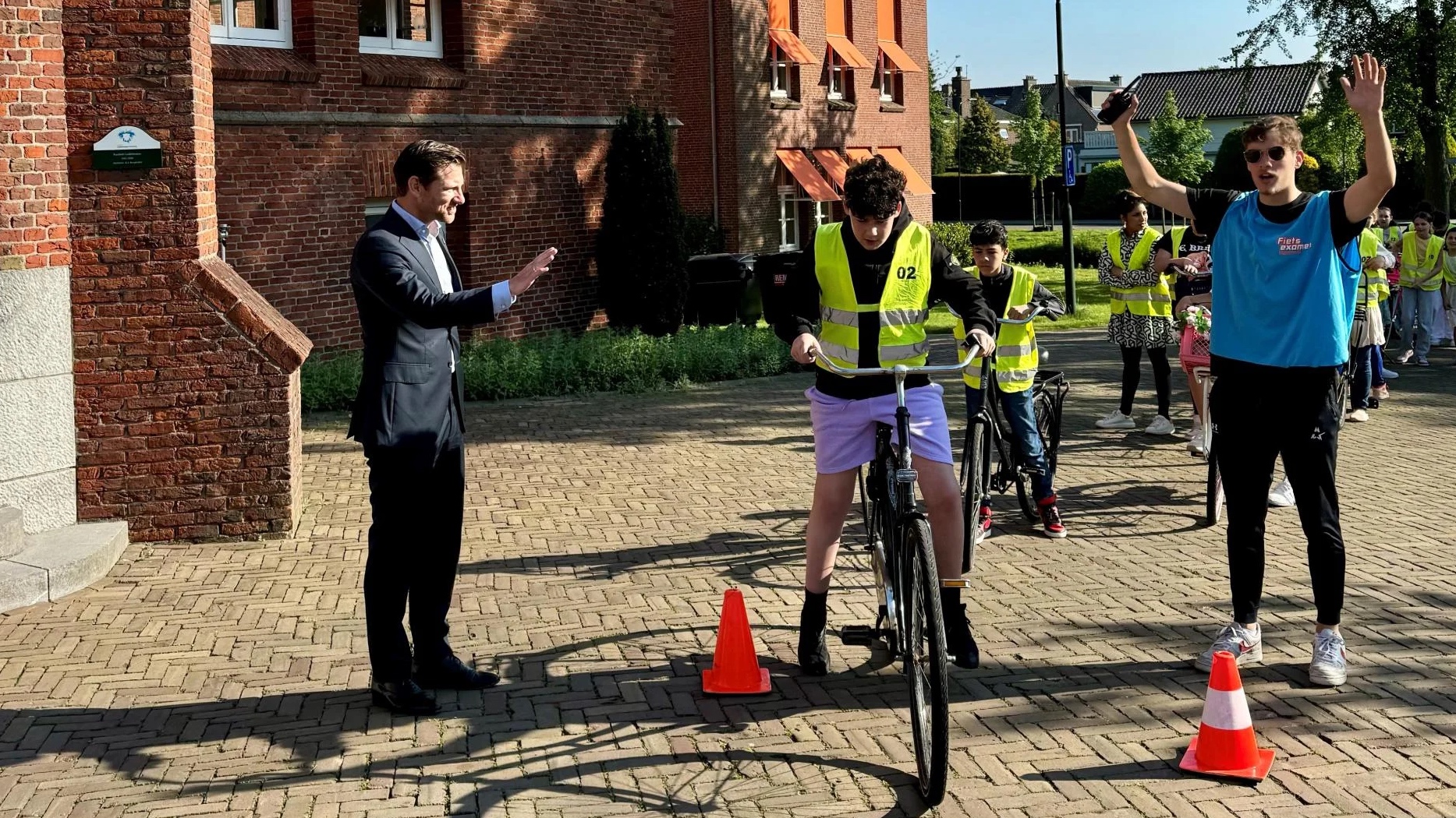 800 leerlingen leggen fietsexamen af in Leidschendam-Voorburg