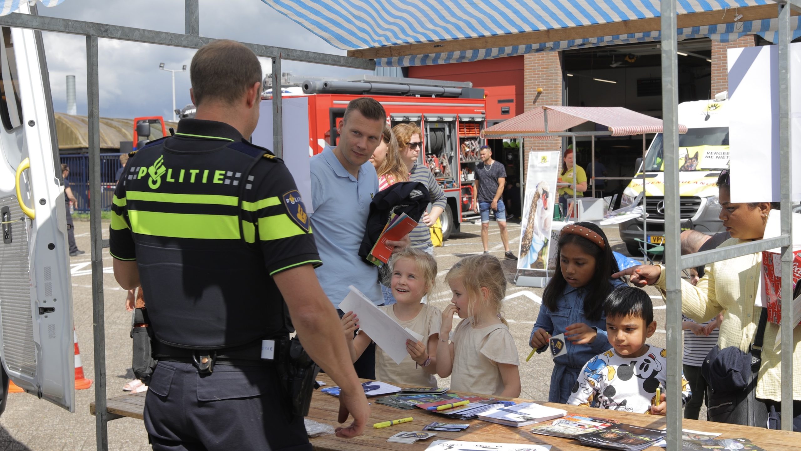 Voorlichting en demonstraties tijdens open dag Brandweer