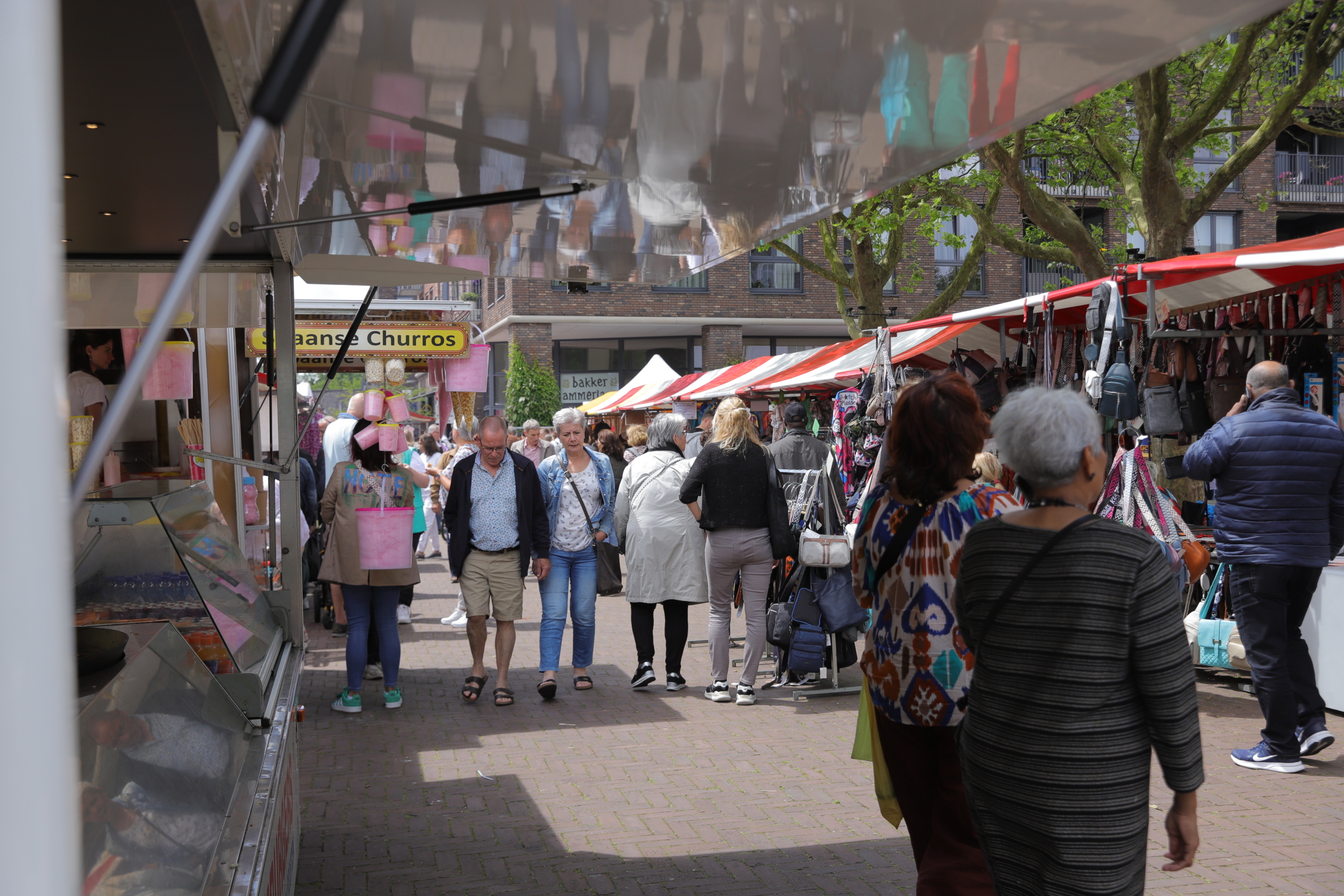 [VIDEO] Heel Pijnacker op pad voor jaarlijkse Jaarmarkt in Pijnacker Centrum