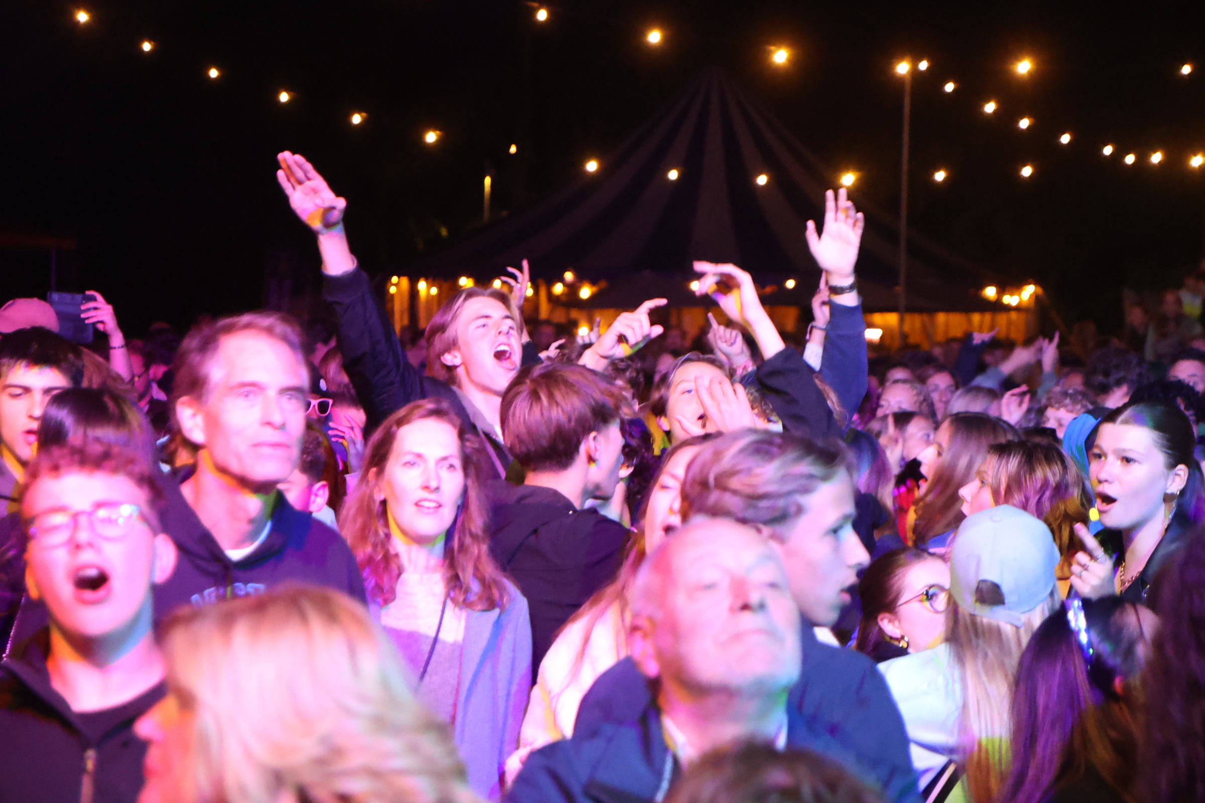 [FOTO] De Naald uit zijn voegen met Funky Frank & Mirte Melody tijdens Strandwalfestival