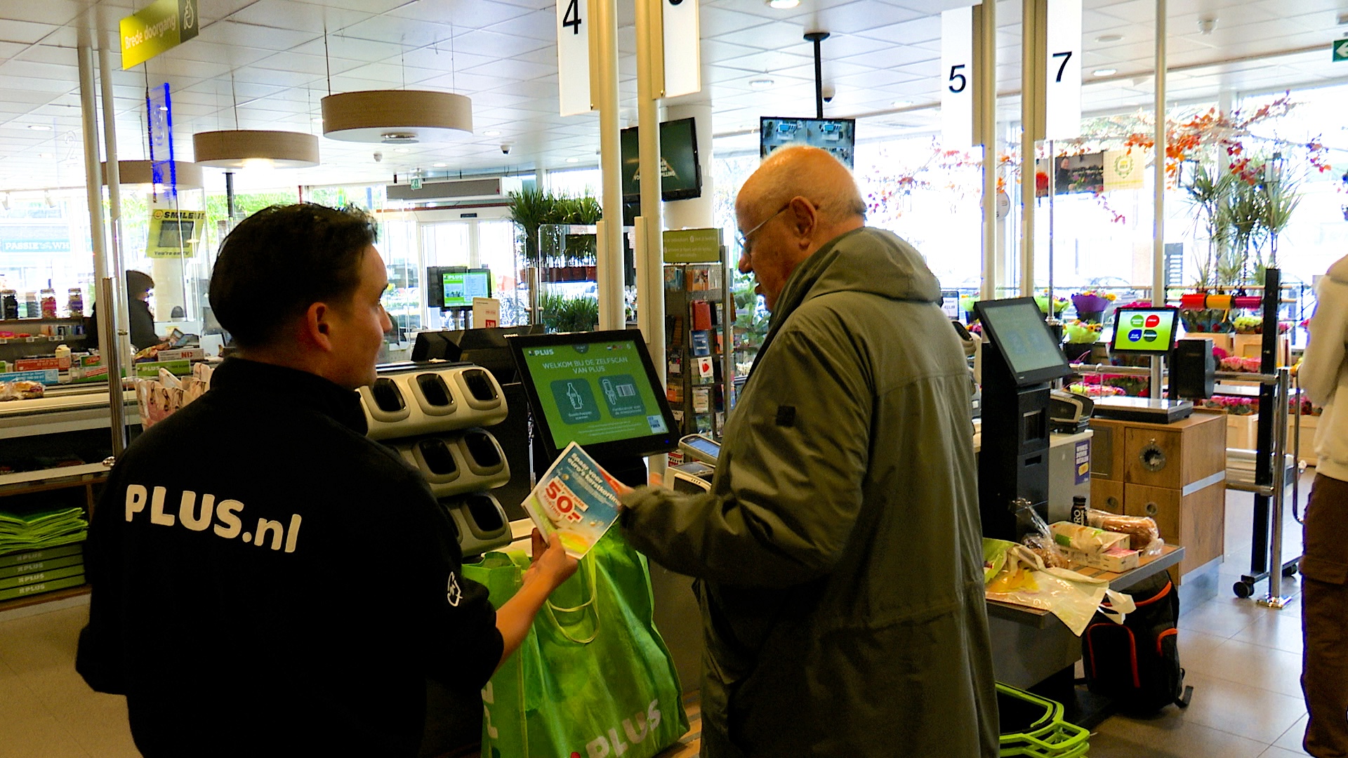 [VIDEO] PLUS Jongenotter start met maatschappelijke spaaractie