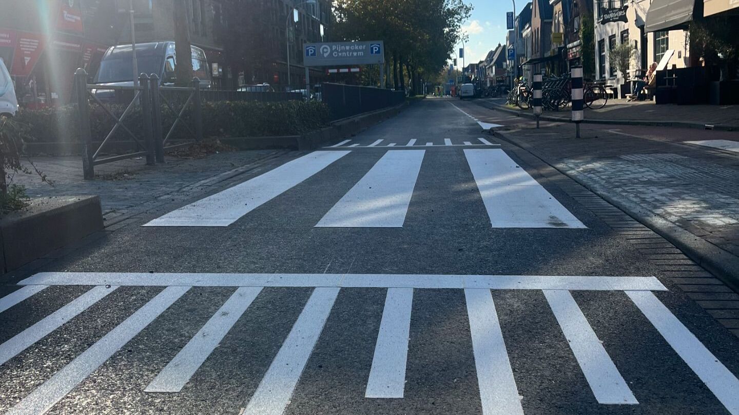 Rijden over de vernieuwde Europalaan, Westlaan en Oostlaan