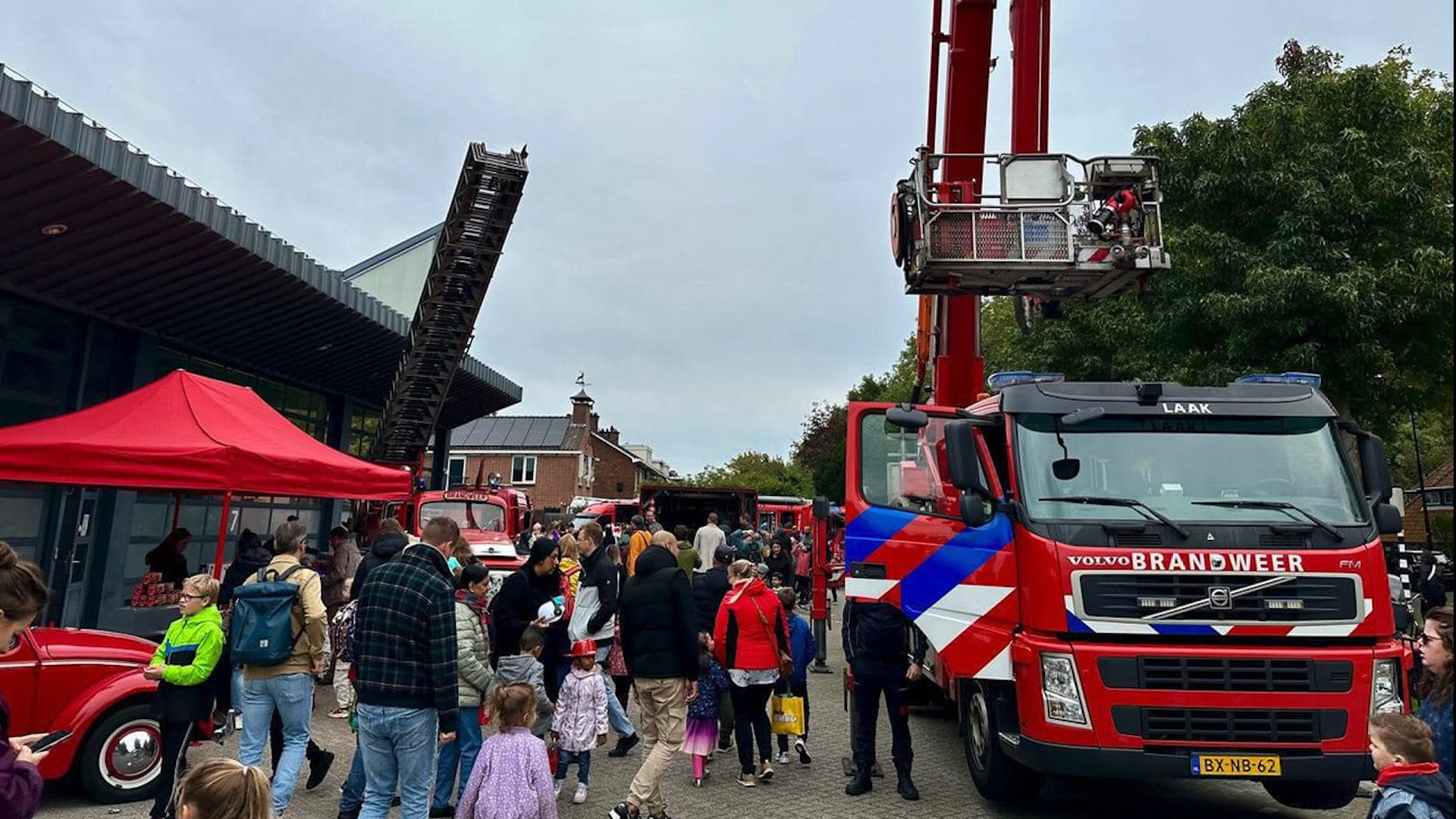 [FOTO] Veiligheidsdag Gemeente, Politie en Brandweer zeer druk bezocht