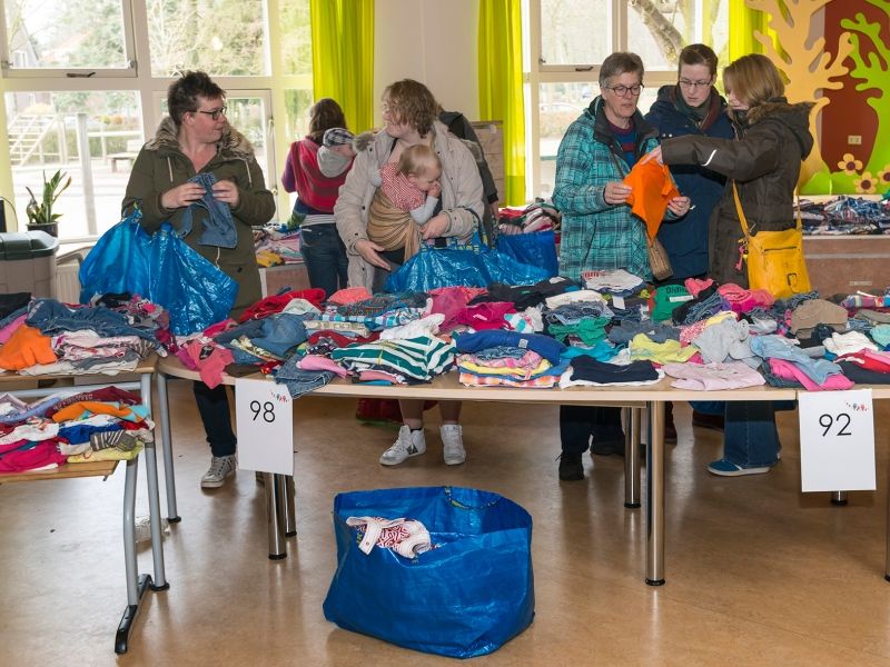Megabeurs van merkkleding met tot 85% korting in Broodfabriek