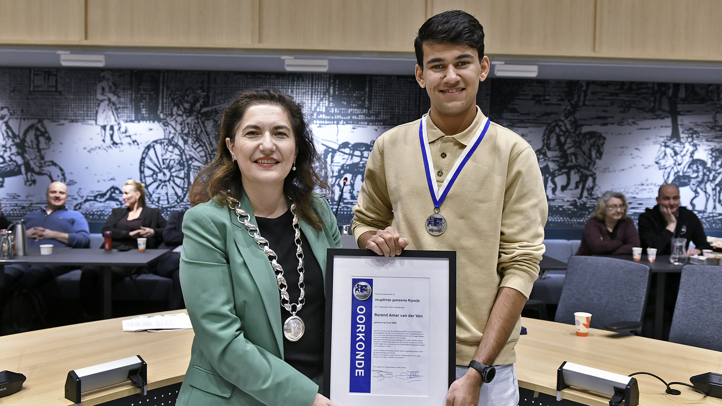 Berend van der Ven ontvangt Rijswijks Jeugdlintje