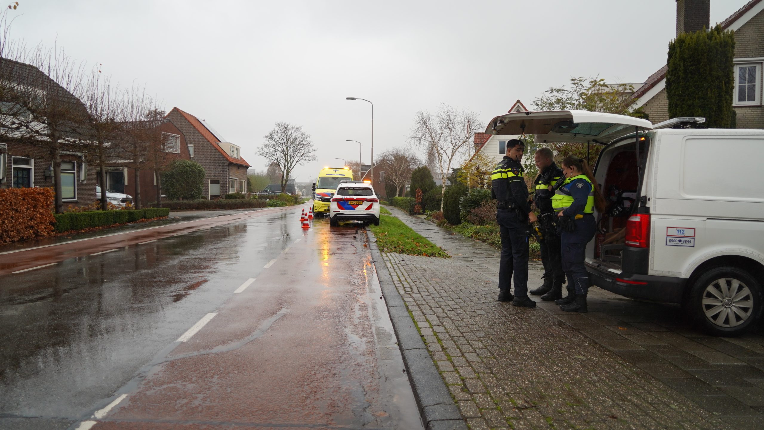 Scooterrijder gewond na val op Veenweg in Nootdorp