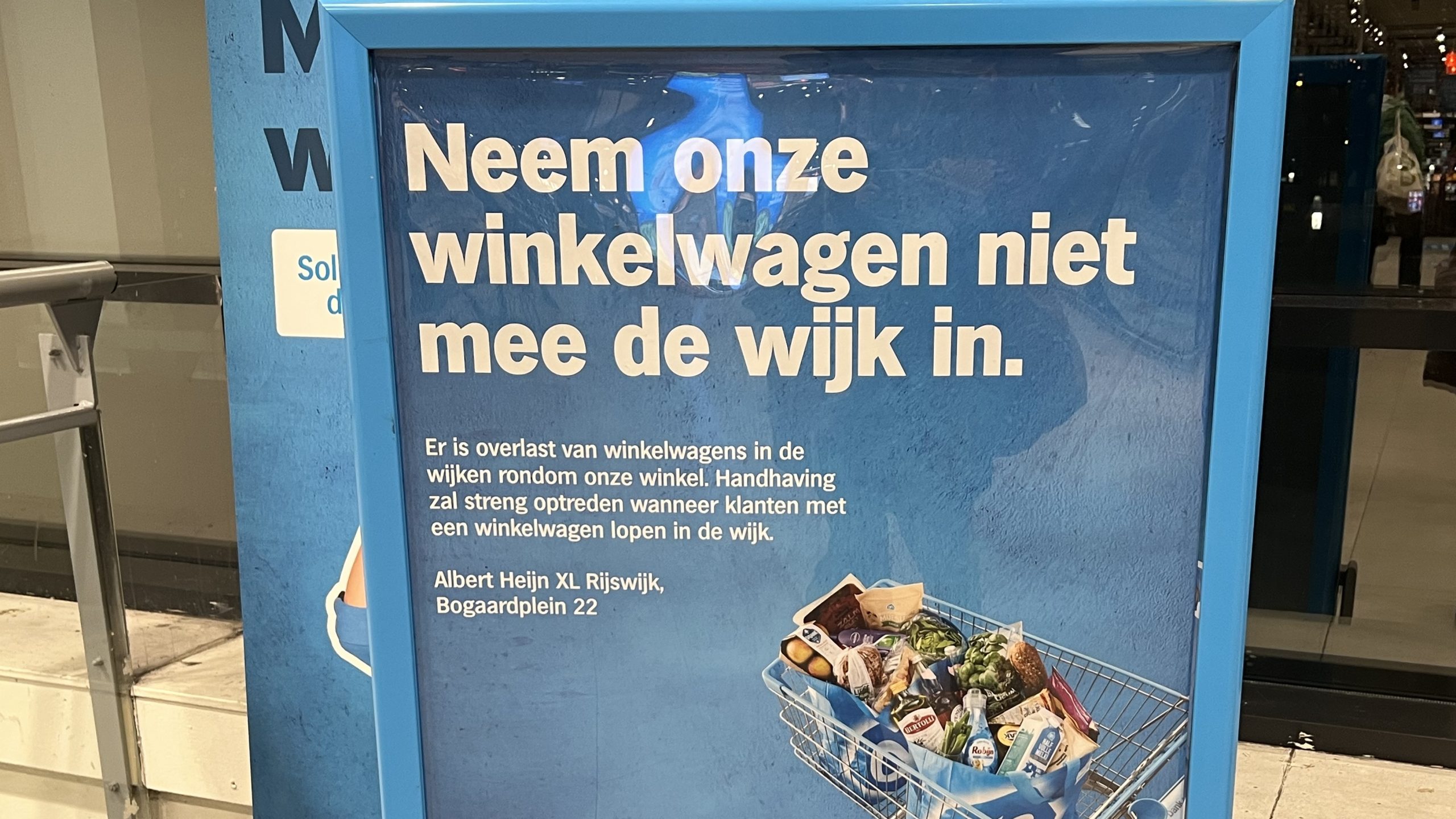 Albert Heijn Bogaardplein is klaar met gedumpte winkelwagens