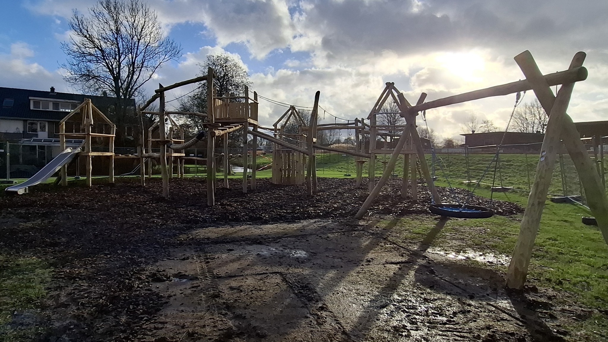 Nieuwe speeltuin geopend Dr. Bakkerenlaan in Pijnacker-Nootdorp