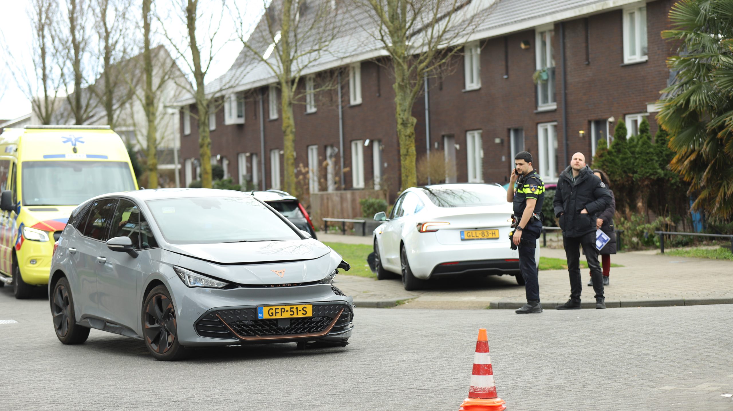 Eén persoon gewond bij ongeluk op de Floralaan in Pijnacker