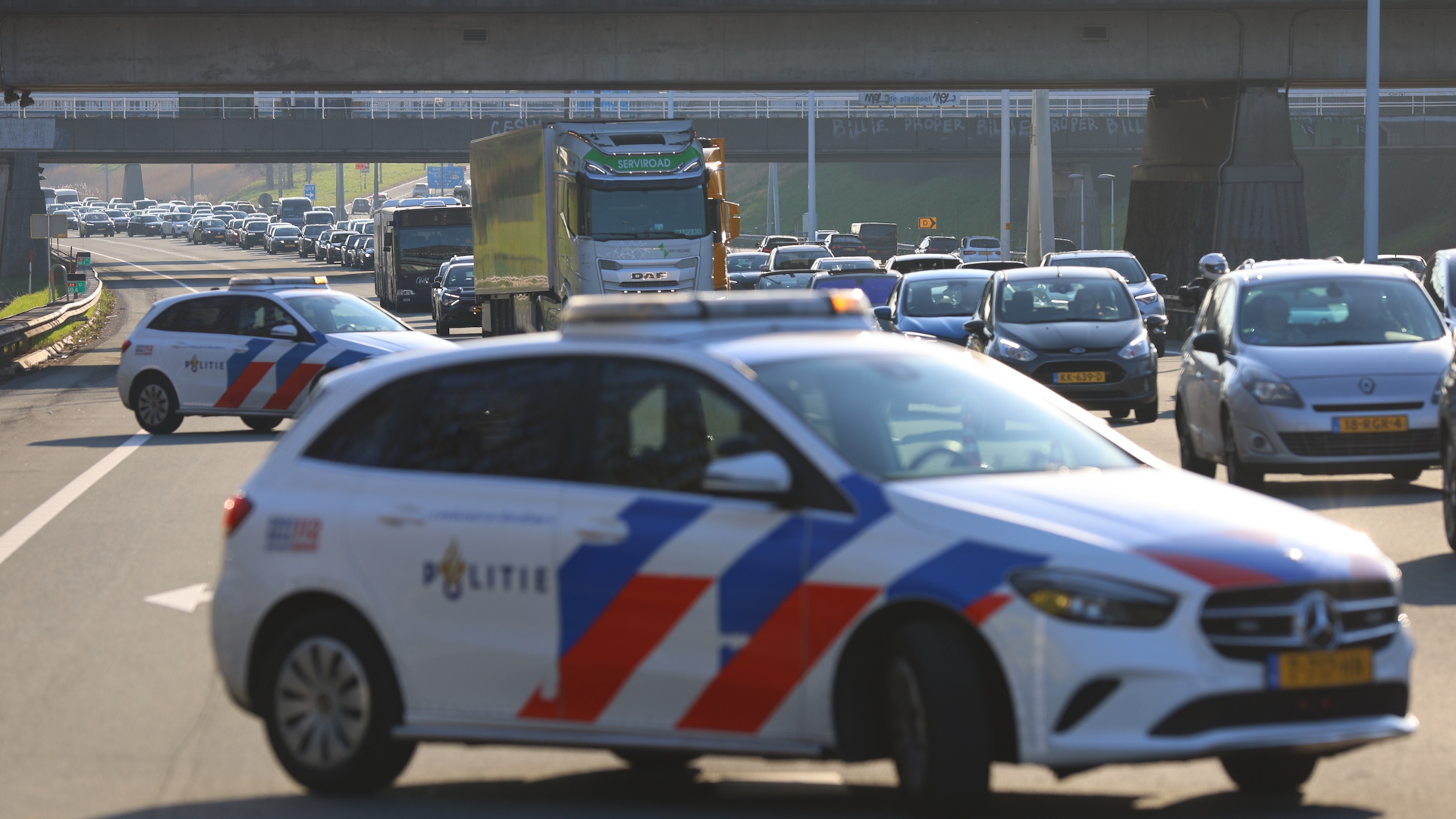 Drie gewonden door kop-staartbotsing op A4 bij afslag Plaspoelpolder