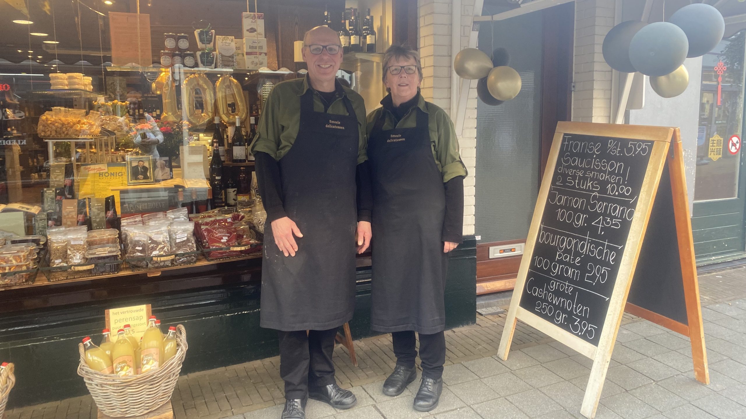 [VIDEO] Smeele Delicatessen viert 100-jarig jubileum in Oud-Rijswijk