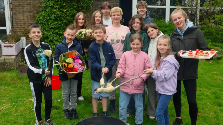 Don Bosco neemt afscheid van geliefde kookclub en juf Els: "Ik ga het missen, maar kijk met een blij hart terug"