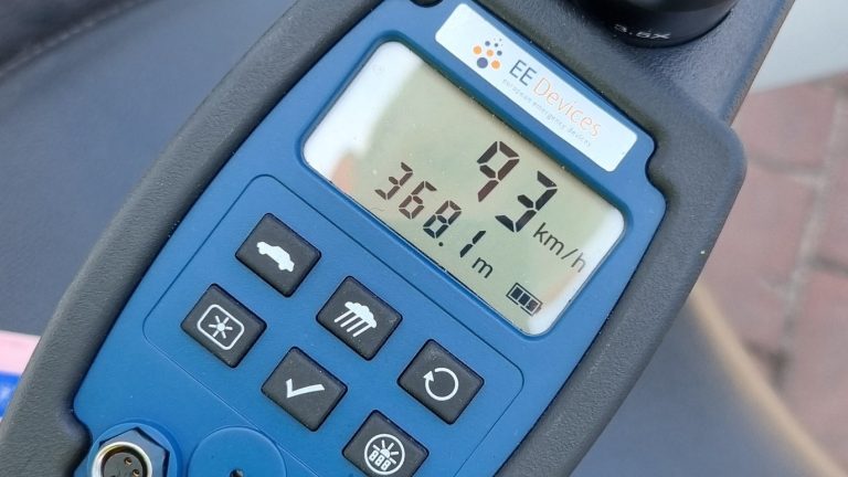 Snelheidscontroles in Rijswijk: bestuurder rijdt 93 kilometer per uur waar 50 mag