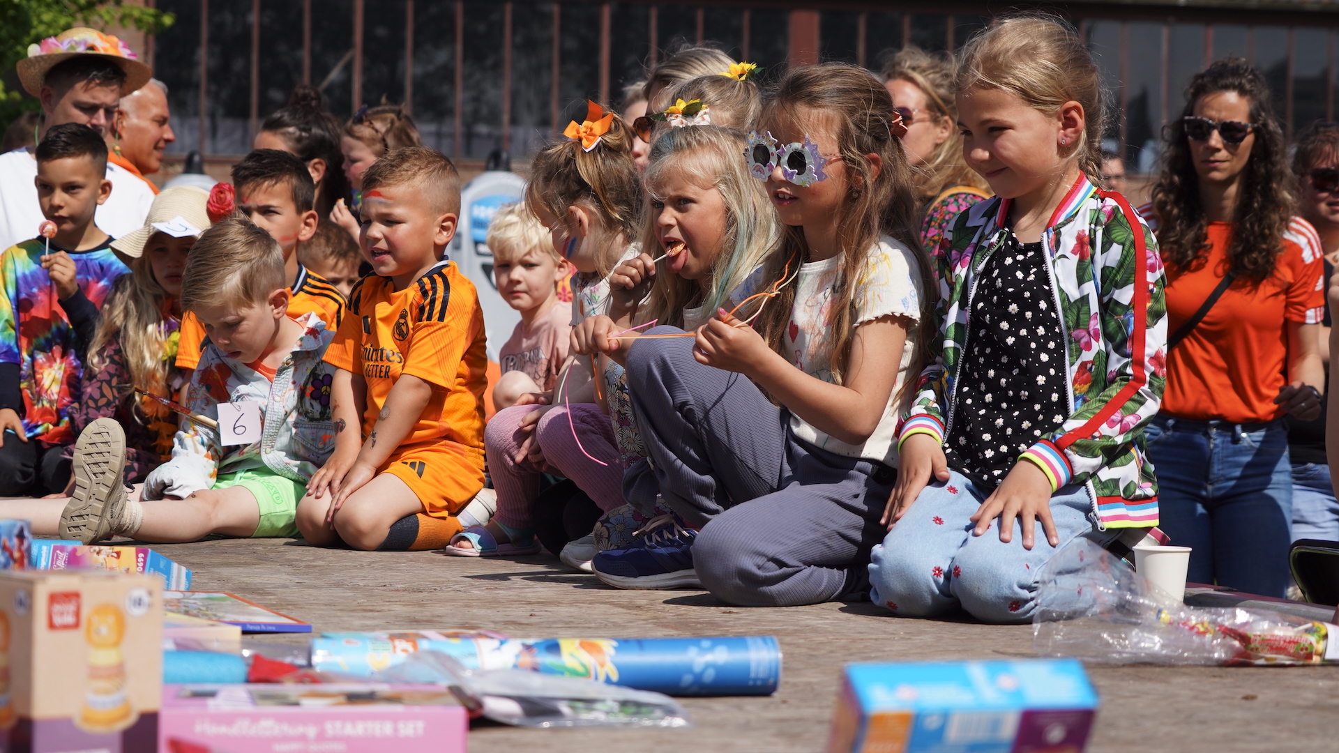 Terugblik op Koningsdag in Delfgauw: Zonnig, vrolijk en feestelijke sfeer
