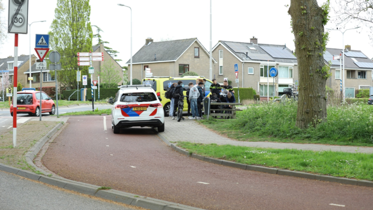 Botsing tussen fatbike en auto op Sportlaan in Pijnacker
