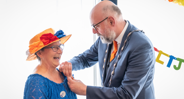 Negen inwoners Leidschendam-Voorburg ontvangen Koninklijke onderscheiding