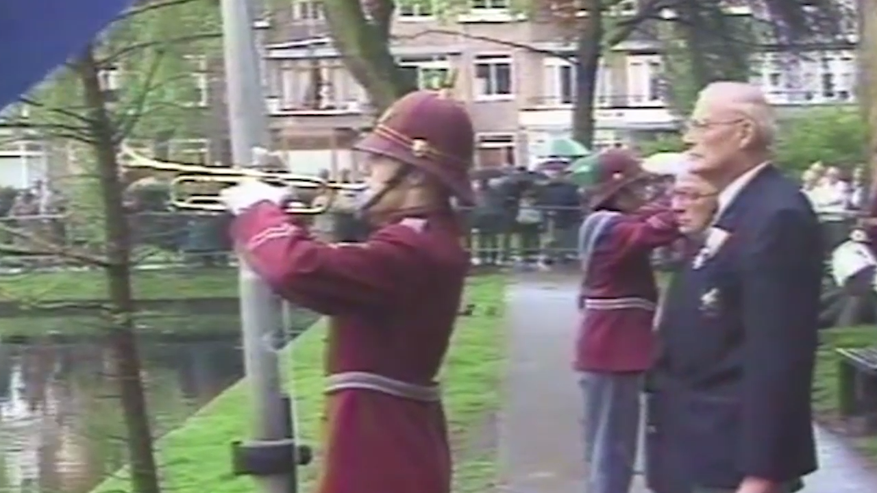 [VIDEO] We blikken terug naar de 4 mei herdenking in Park Hofrust van 1997