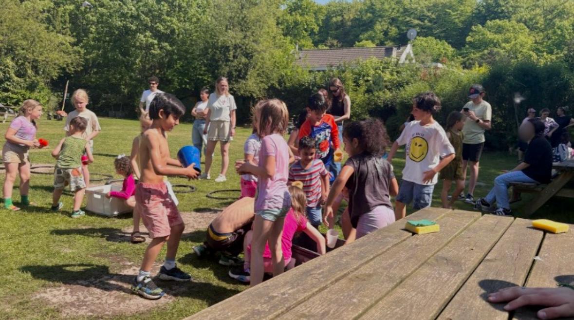 [VIDEO] Nieuwe locatie Don Bosco enthousiast ontvangen: “Kleiner, maar supergezellig”