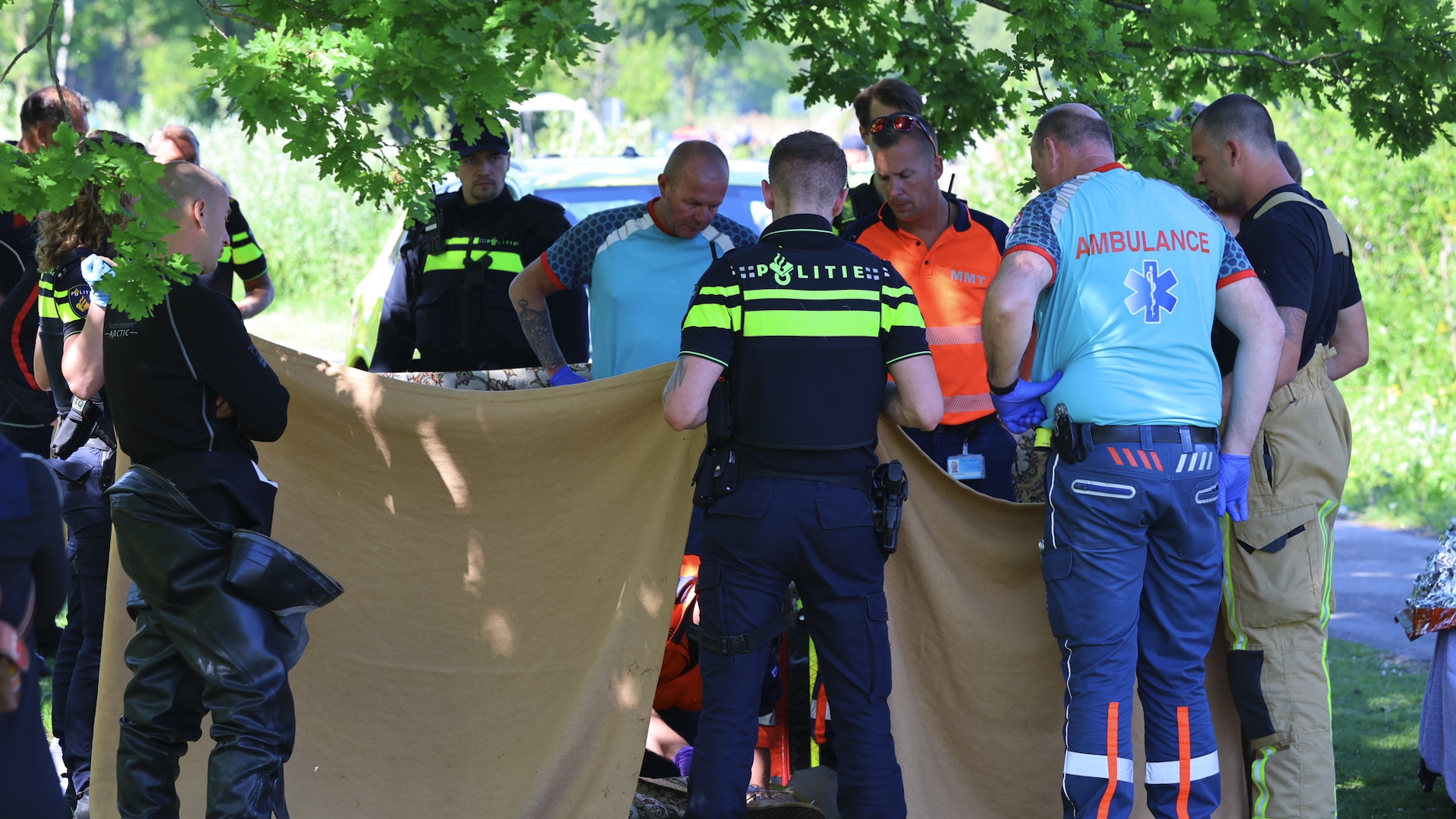7-jarig meisje met spoed naar ziekenhuis nadat ze uit water gered is in Wilhelminapark