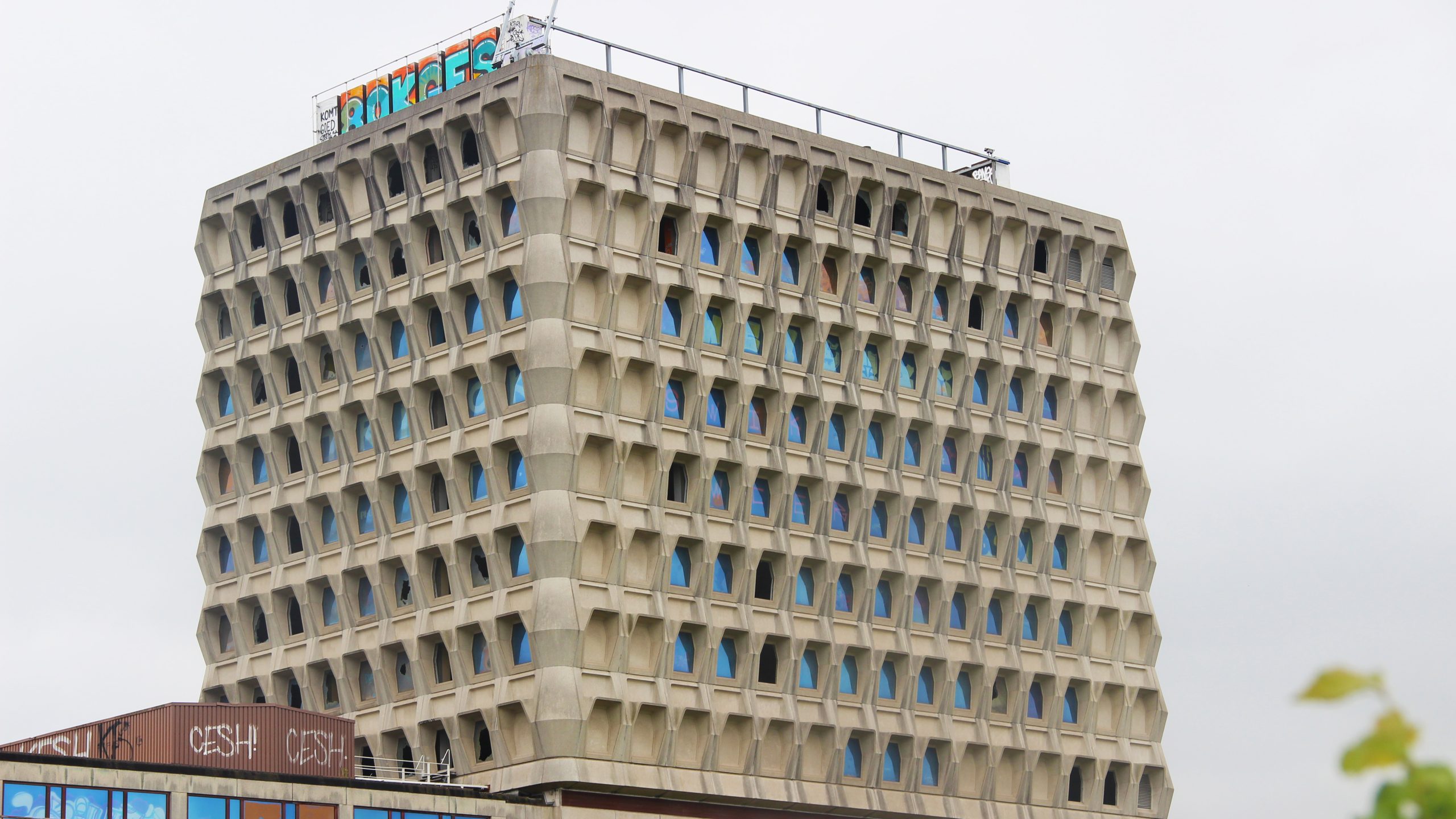 [VIDEO] Sijthoff-complex ‘De Eierdoos’ krijgt nieuw leven als hotel, conferentiecentrum en woongebied