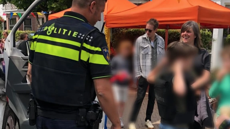 Politie aanwezig bij succesvolle Buitenspeeldag in Leeuwendaal