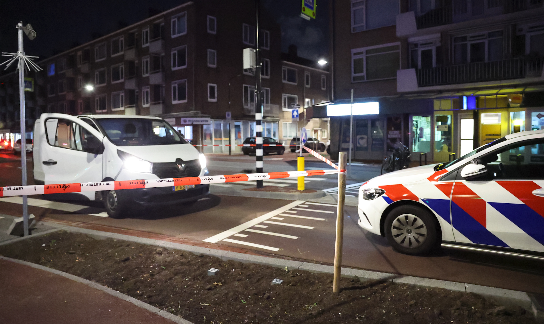 Man betrapt inbrekers op heterdaad en wordt beschoten op Hendrik Ravesteijnplein