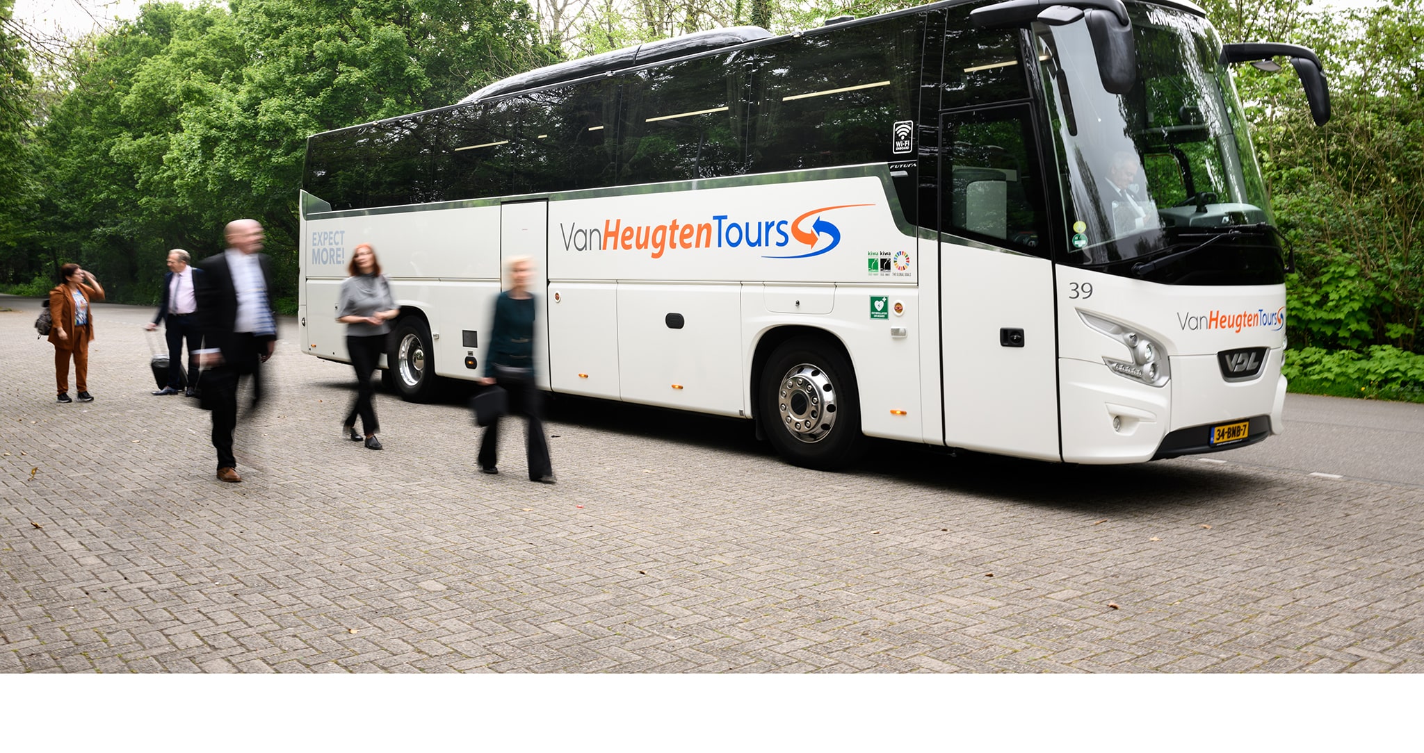 NAVO-top zorgt voor lege bussen bij Nootdorpse touringcars tijdens topweek