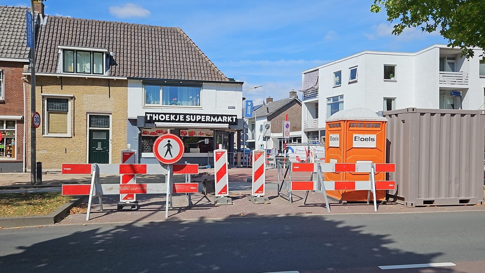 Weer werkzaamheden aan Oost- en Westlaan, verkeer omgeleid