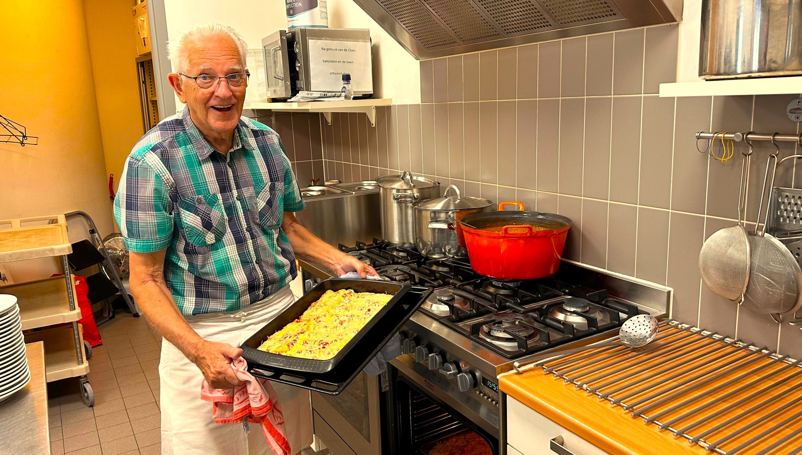 Wim wil na 25 jaar de pollepel overdragen: “Ik word altijd blij van koken.”