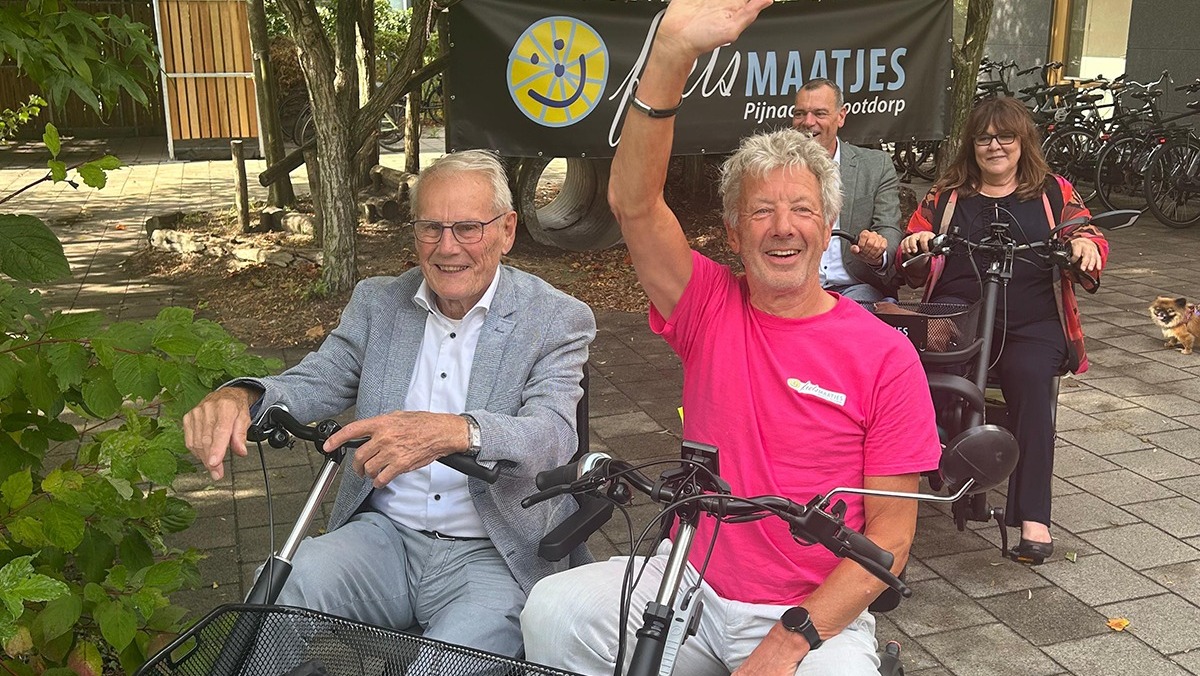 Voormalig Tourwinnaar Jan Janssen opent Fietsmaatjes Pijnacker-Nootdorp