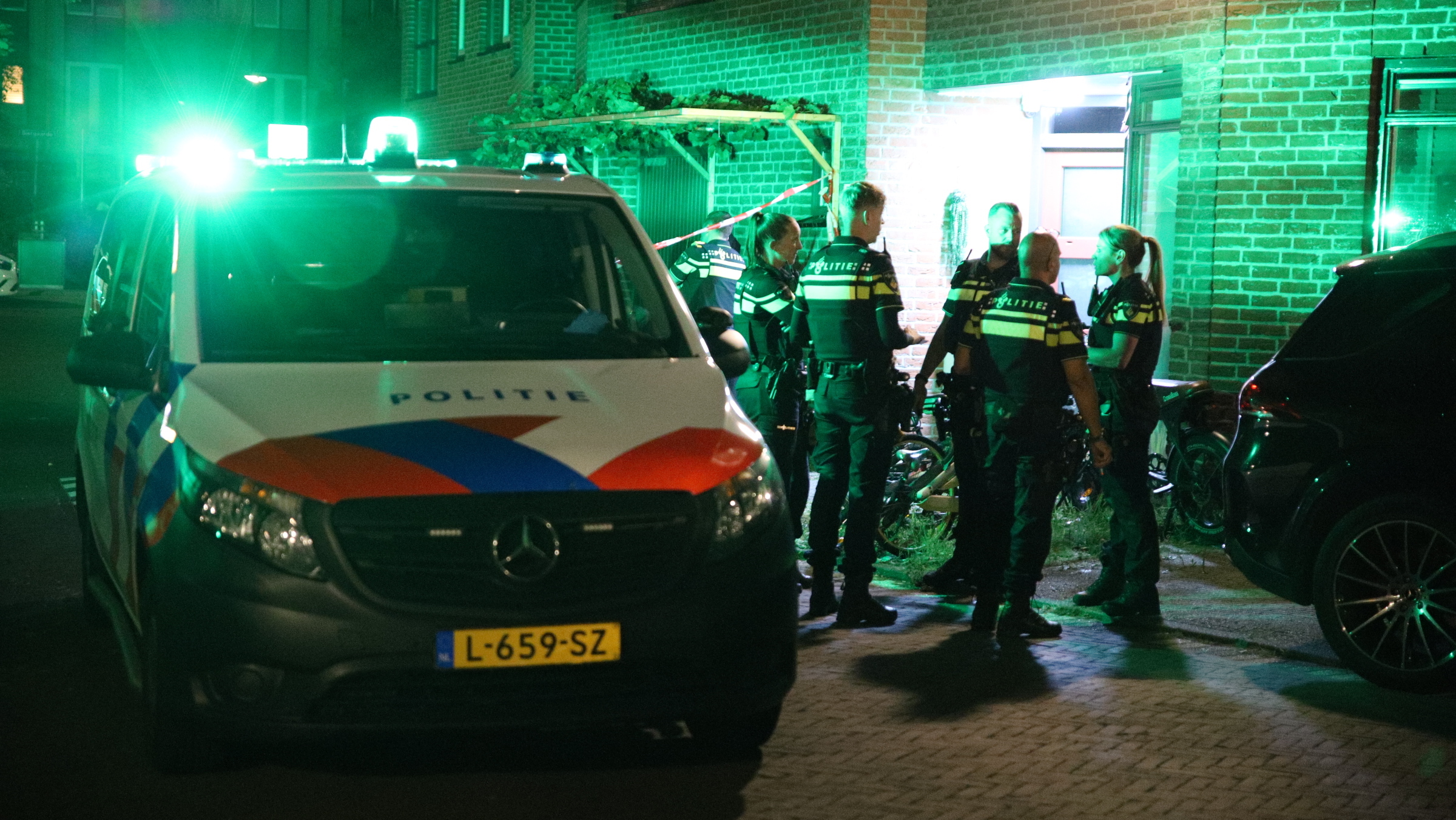 Zwaargewonde na steekpartij in woning Liseiland in Rijswijk