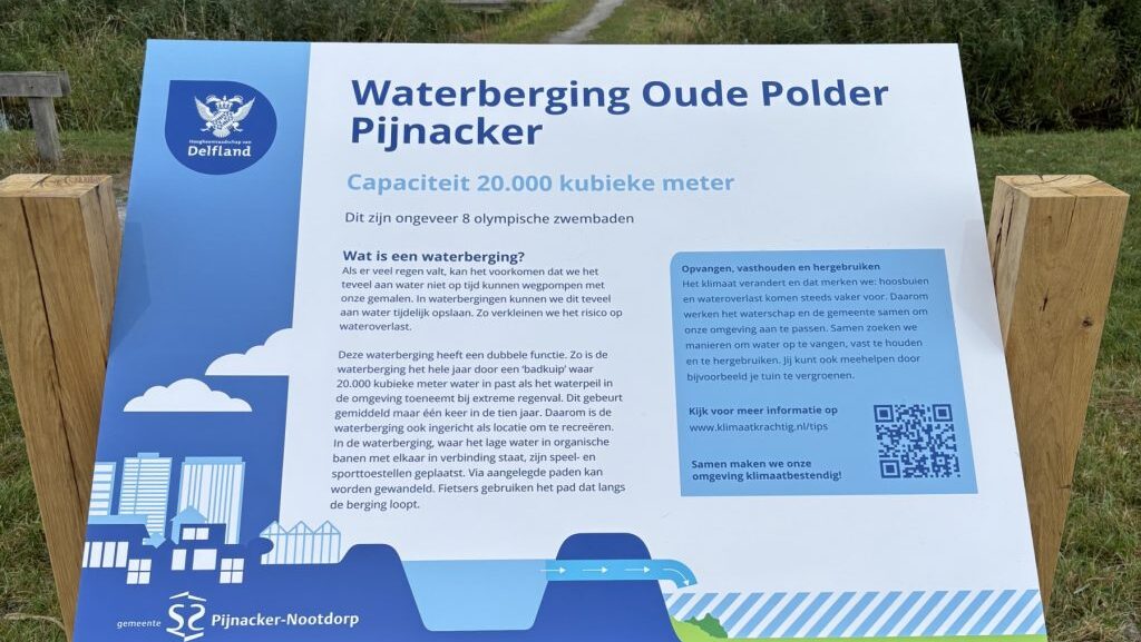 Nieuwe informatieborden bij waterbergingen Pijnacker-Nootdorp
