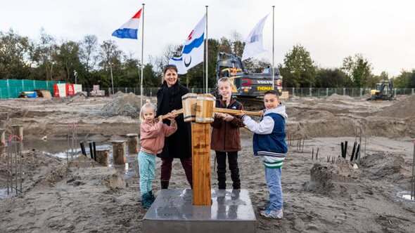 Laatste heipaal geslagen voor Buitenplaats De Horst in Leidschendam