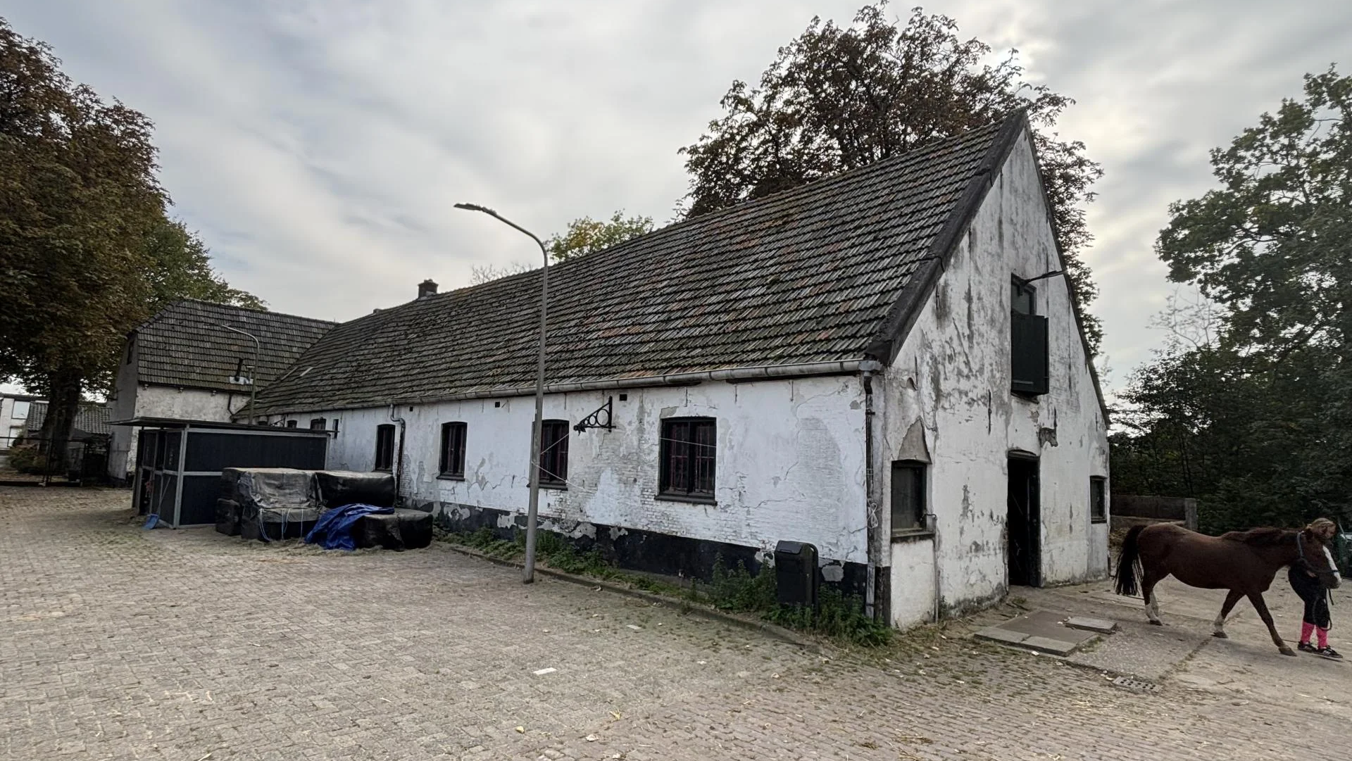 Grondige renovatie voor monumentale krukhuisboerderij aan de Mauvelaan