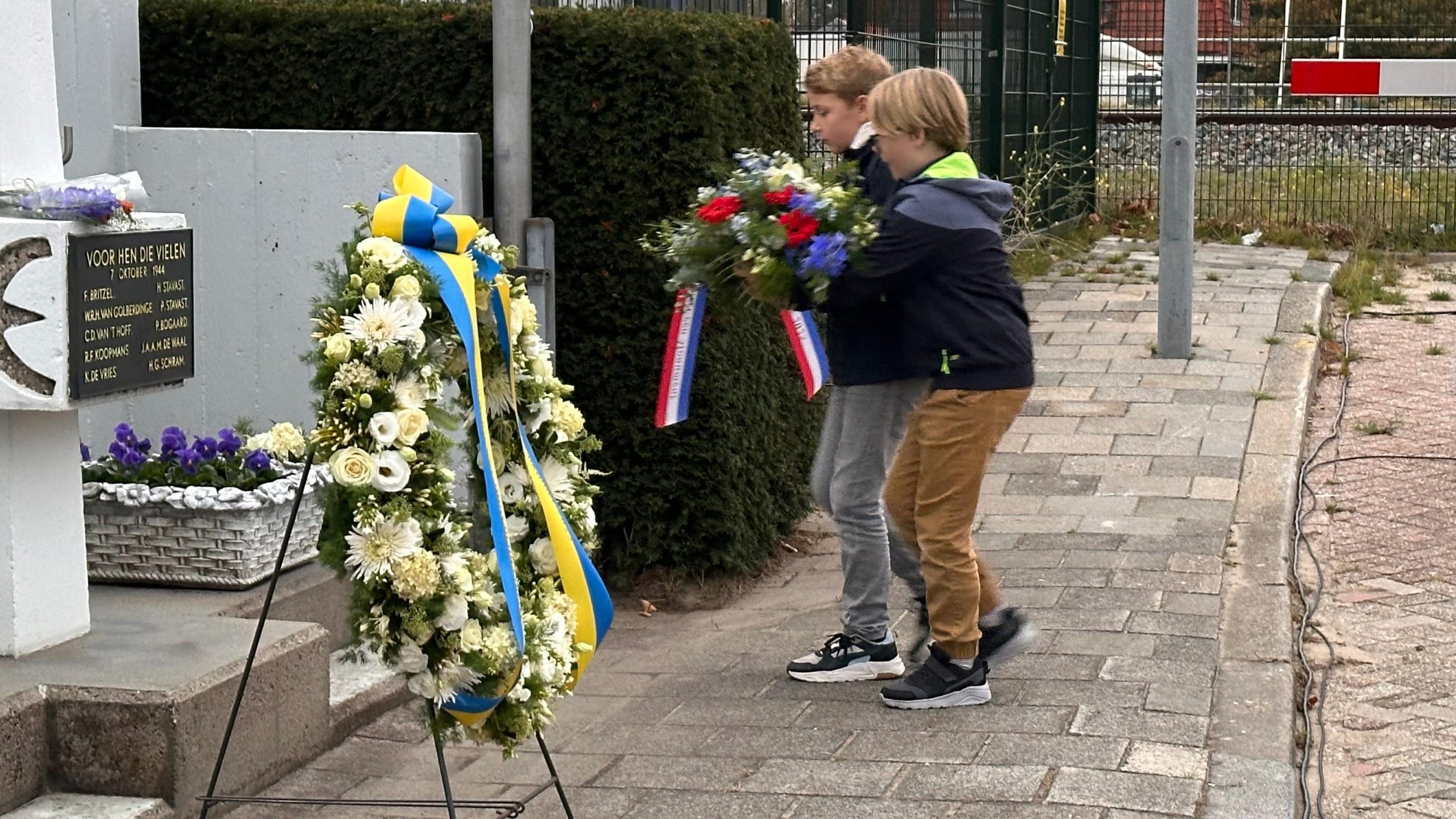 [VIDEO] Tien onschuldige levens herdacht bij het Haantje