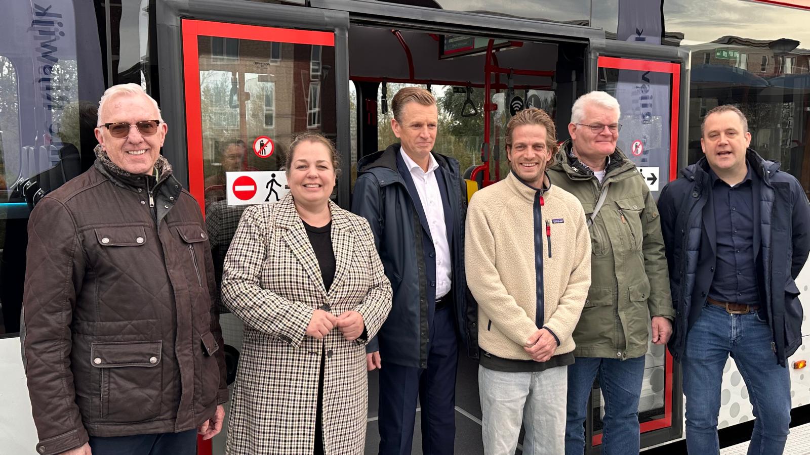 [VIDEO] Nieuwe bushaltes in RijswijkBuiten officieel geopend