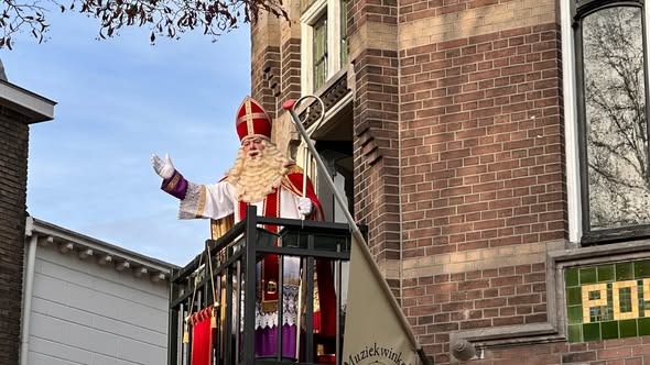 588372940_1676371780436730_8035731078478742825_n