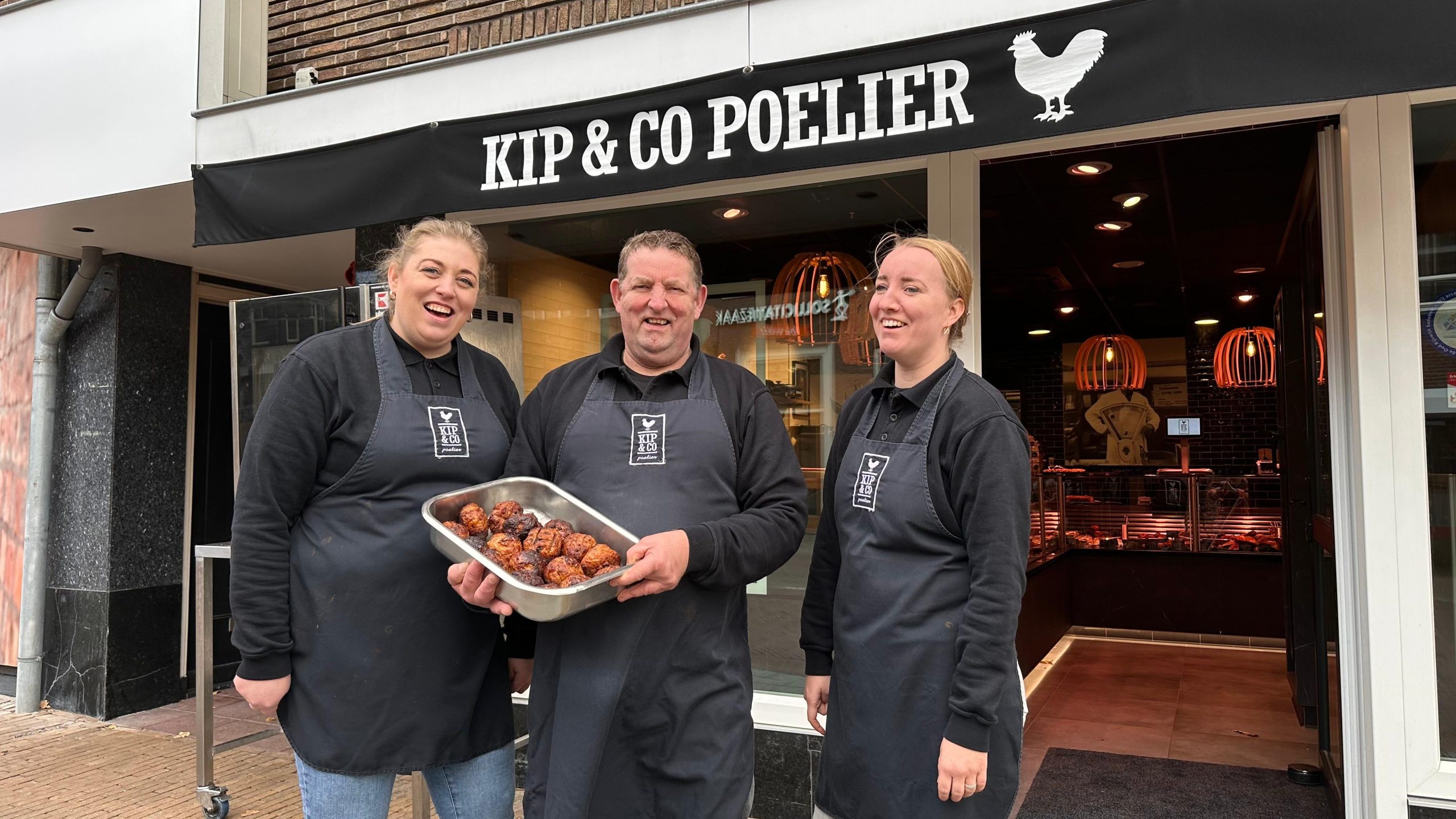 [VIDEO] 11 Jaar Kip & Co: Familiebedrijf met passie voor verse kip in Oud-Rijswijk