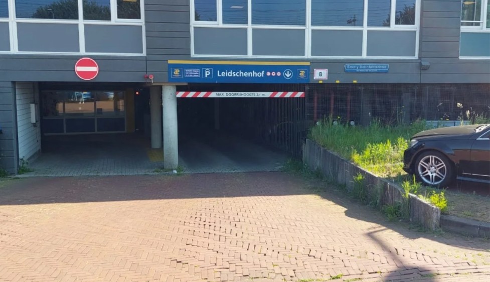 Extra parkeerlocatie met tramverbinding moet verkeersdruk rond Mall verlichten Extra parkeerlocatie met tramverbinding moet verkeersdruk rond Mall verlichten