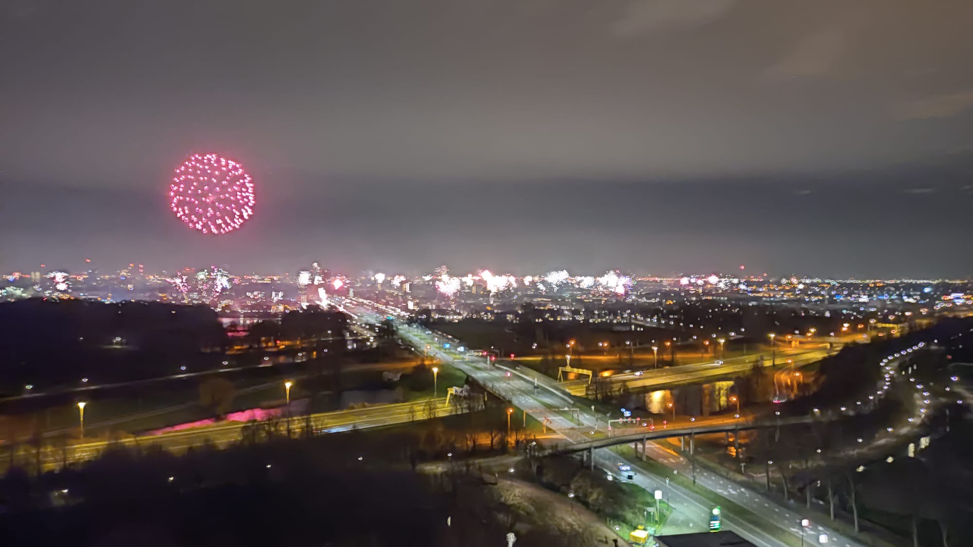 Feel Good Radio wenst iedereen een gelukkig nieuwjaar!