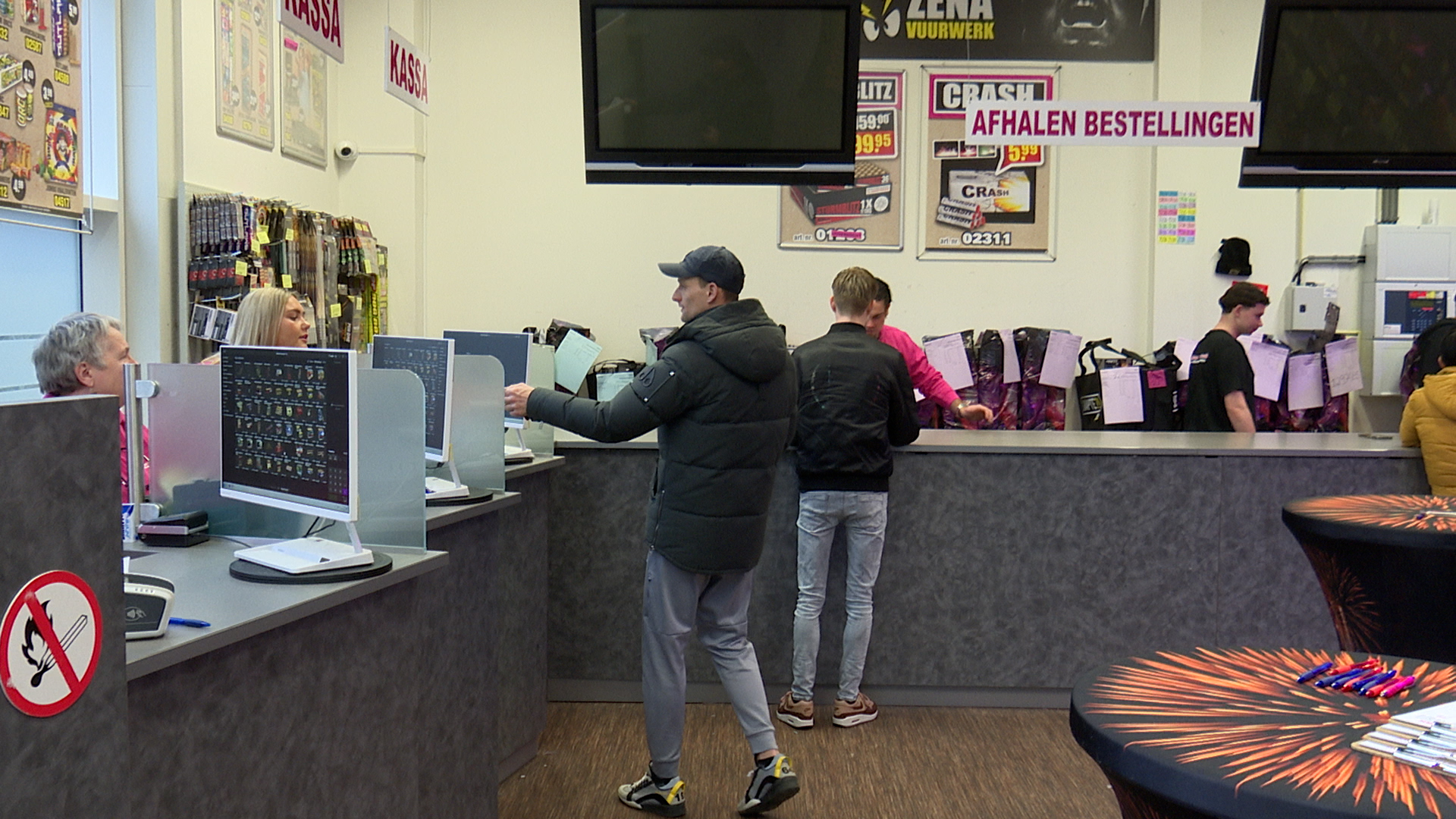 [VIDEO] Vuurwerkverkoop bij Binckhorst Vuurwerk van start