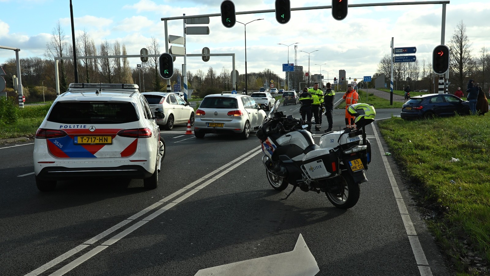 Kop-staartbotsing zorgt voor flinke file op Prinses Beatrixlaan