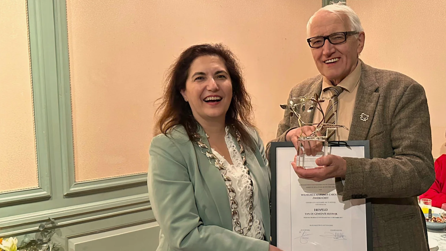 ‘Bill Baker’ verrast met Erespeld van Rijswijk ‘Bill Baker’ verrast met Erespeld van Rijswijk