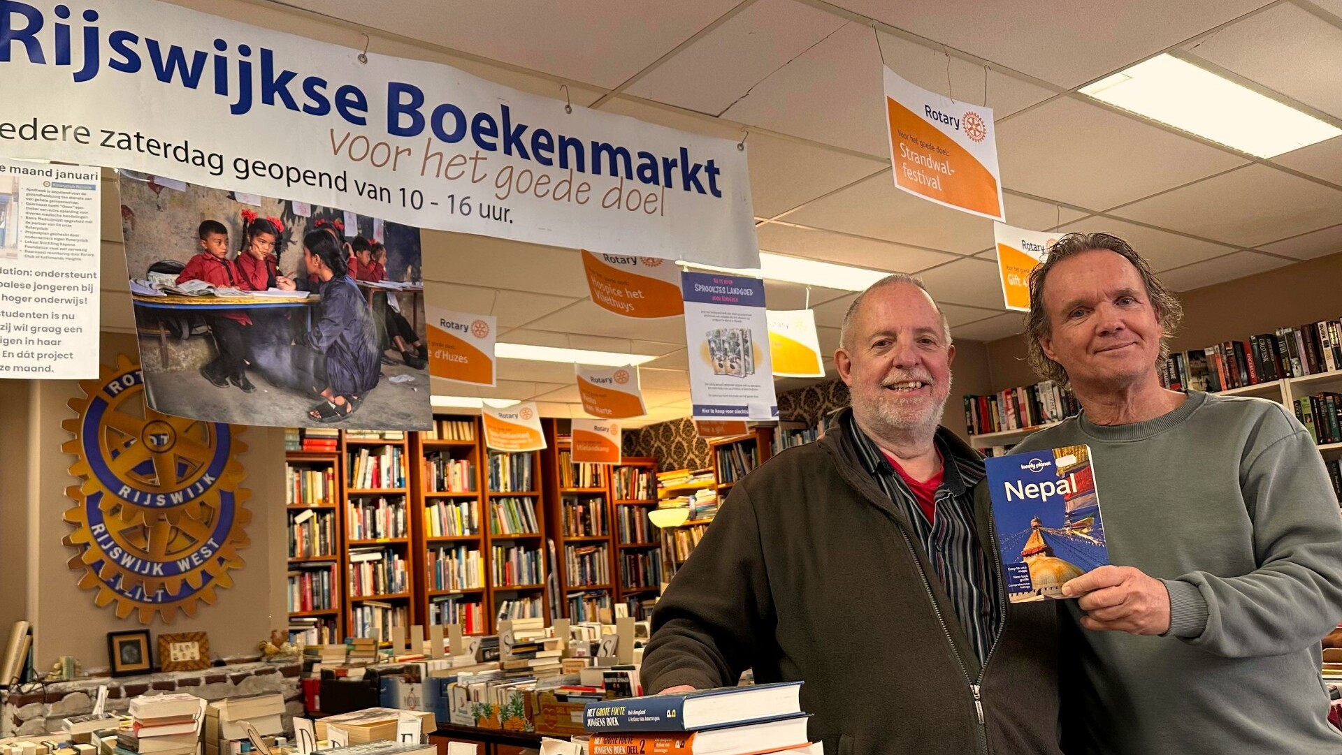 Rijswijks boekengeld maakt apotheek in Nepal mogelijk