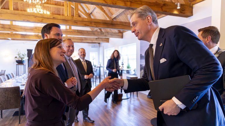 Commissaris van de Koning bezoekt gemeente Pijnacker-Nootdorp Commissaris van de Koning bezoekt gemeente Pijnacker-Nootdorp