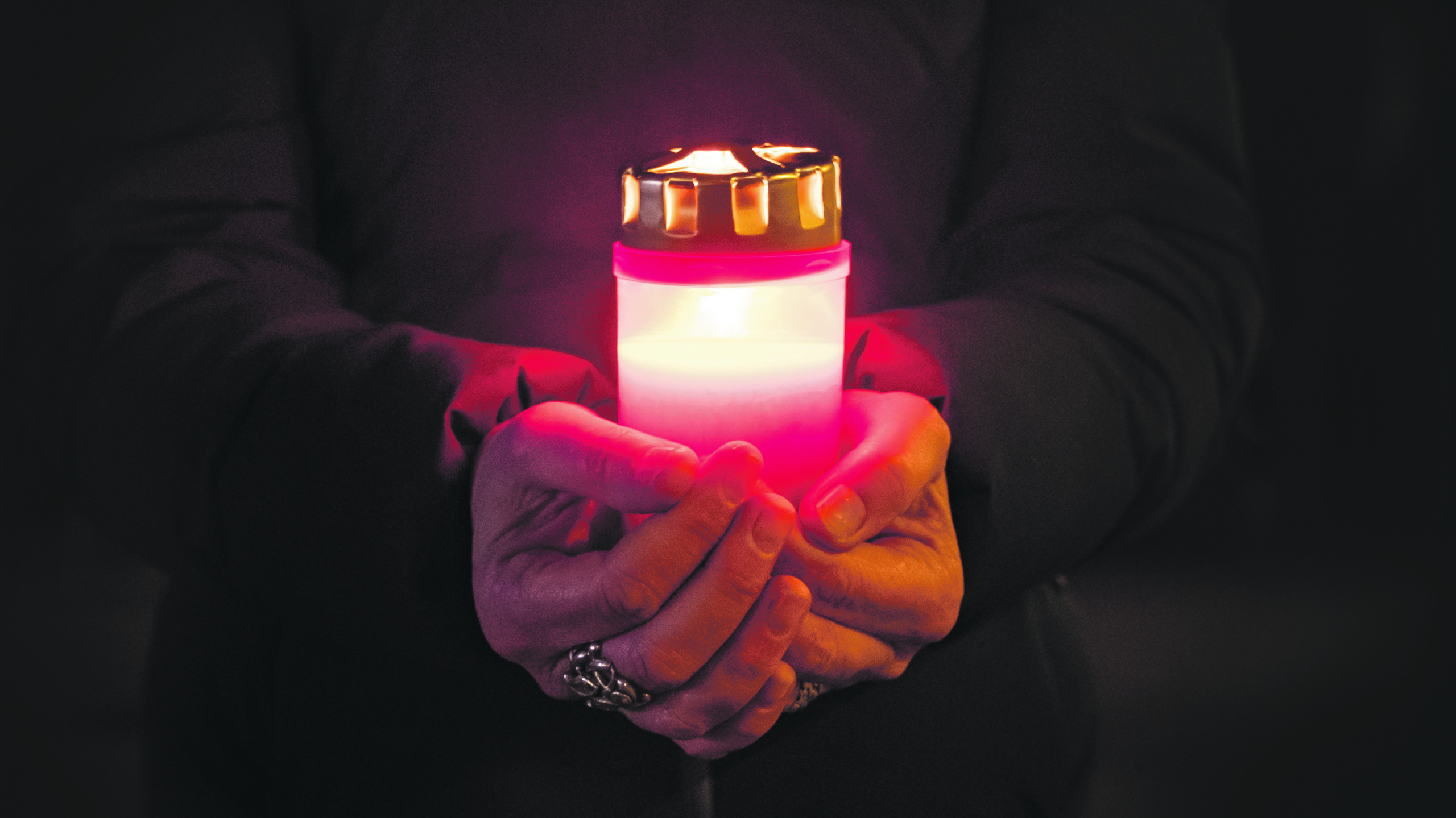 Lichtjesavond op Oosterbegraafplaats in Voorburg