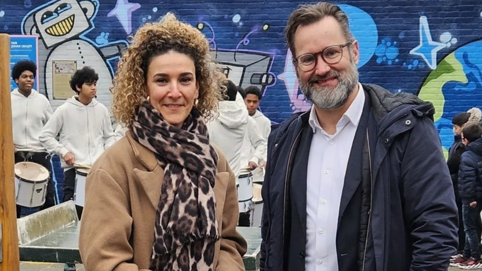 Nieuw speelplein voor basisschool Het Kristal feestelijk geopend