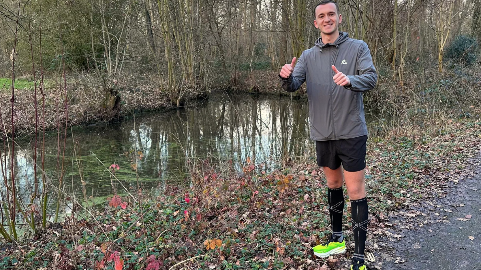 Rijswijkse Damian traint voor halve triatlon en steunt Kika Rijswijkse Damian traint voor halve triatlon en steunt Kika