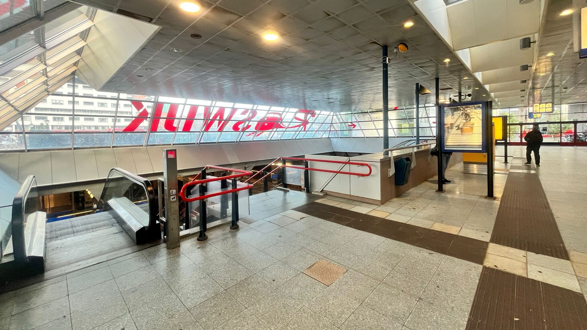 NS start proef met wapenstok voor veiligheidsmedewerkers