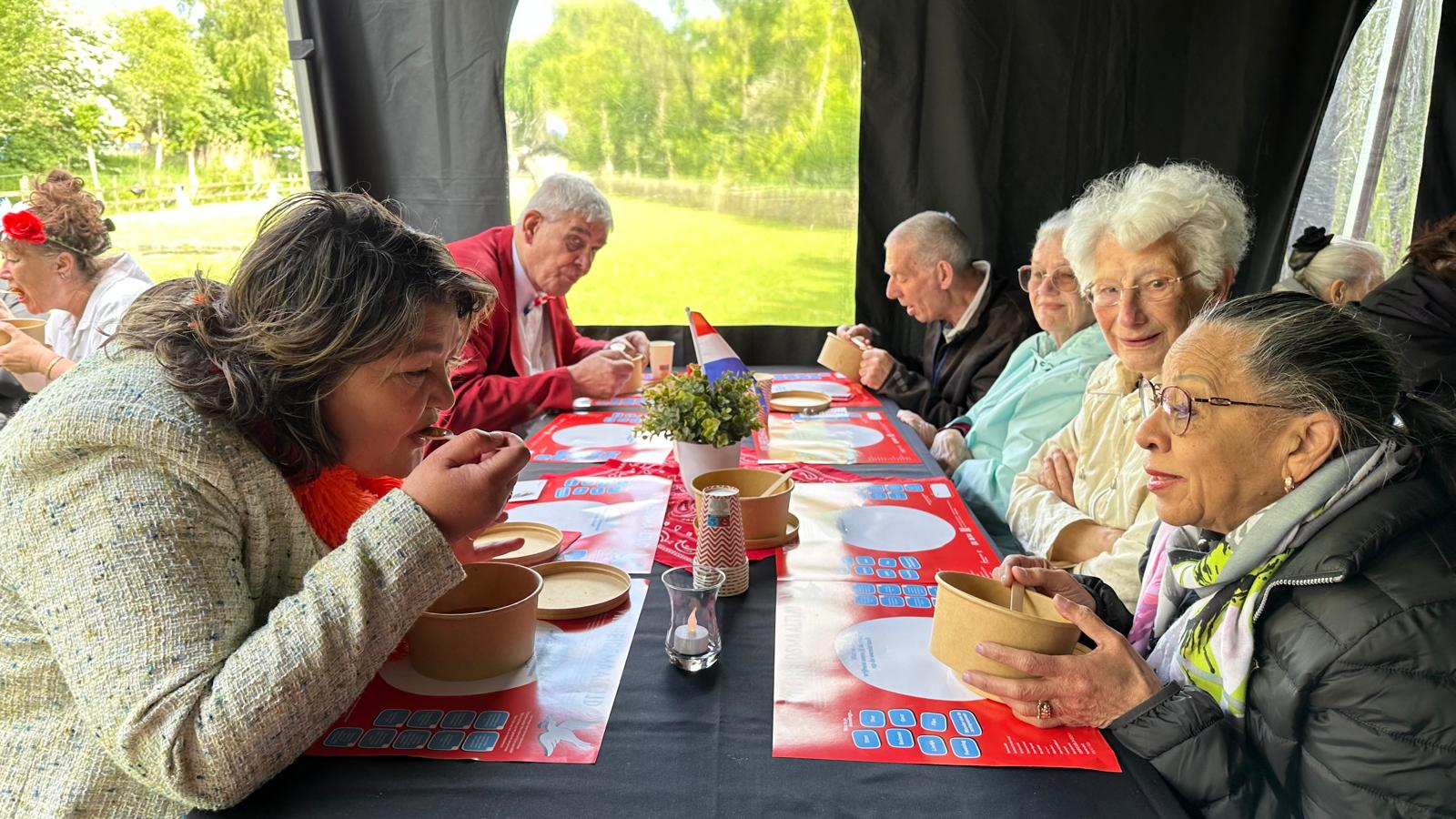 Oproep: organiseer een Vrijheidsmaaltijd in Rijswijk Oproep: organiseer een Vrijheidsmaaltijd in Rijswijk